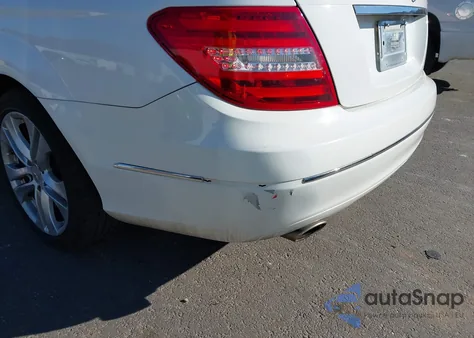 2013 Mercedes-Benz C 300 Luxury 4Matic/Sport 4Matic from USA, damaged, VIN WDDGF8AB2DR247345